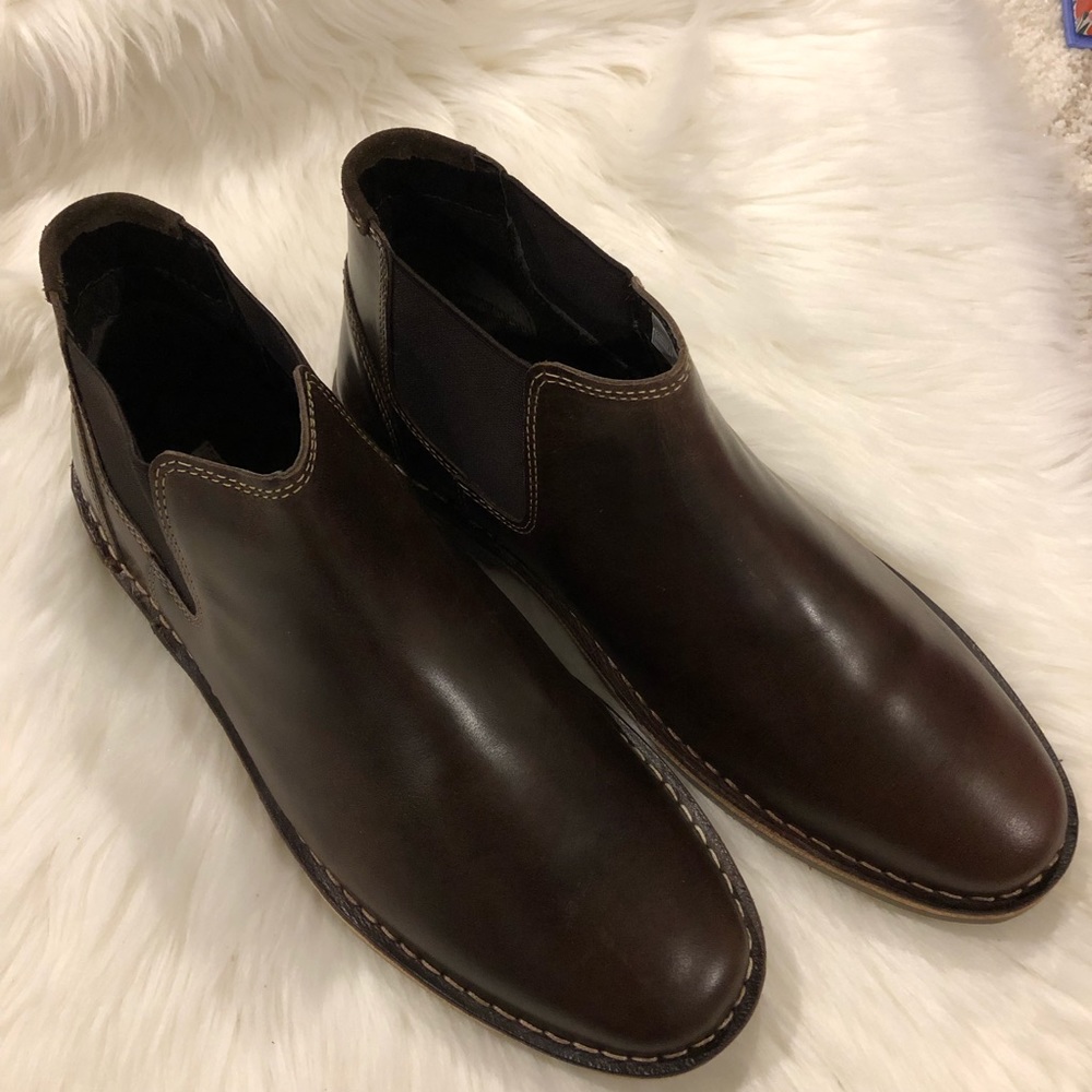 NIB Steve Madden Impass Chelsea Mid Boot - Picture 2 of 8